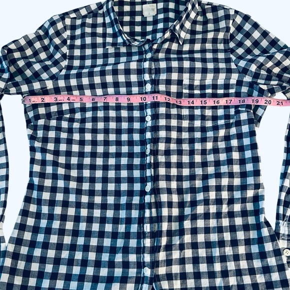 Classic J. Crew, Navy & White Checkered Women's Top, Size Medium - Picture 7 of 9